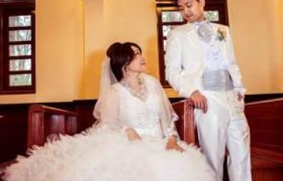 Oriental couple wedding day shoot in Hong Kong. Engagement and wedding photography, videography, make up hair service