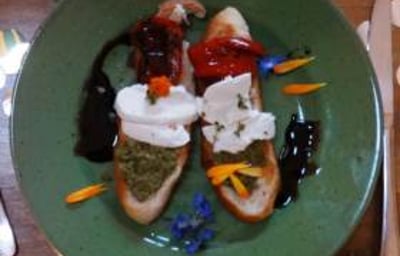 19-04-28 Bruchetta Tricalore starter